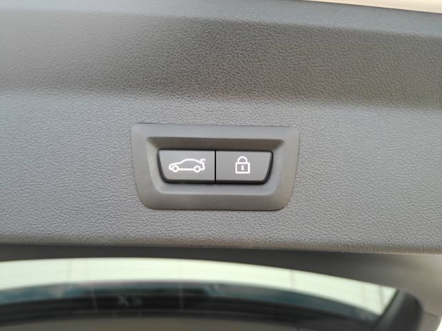 Used 2023 BMW X3 sDrive30i w/ Premium Package RWD image 26