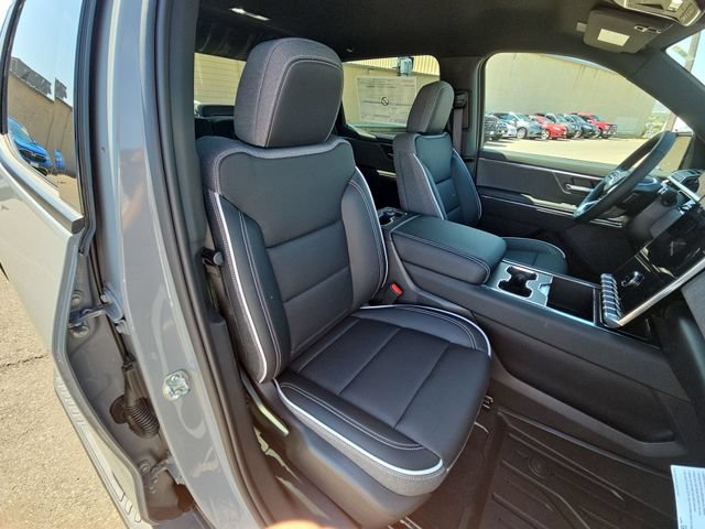 New 2026 GMC Sierra EV Elevation AWD/4WD image 17