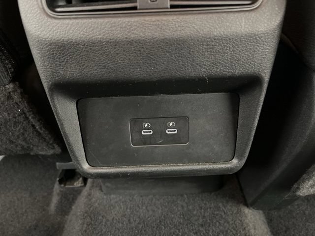 Used 2024 Nissan Rogue SV FWD image 45