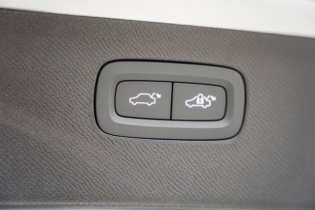 New 2026 Volvo XC90 T8 Ultra w/ Protection Package Premier image 10