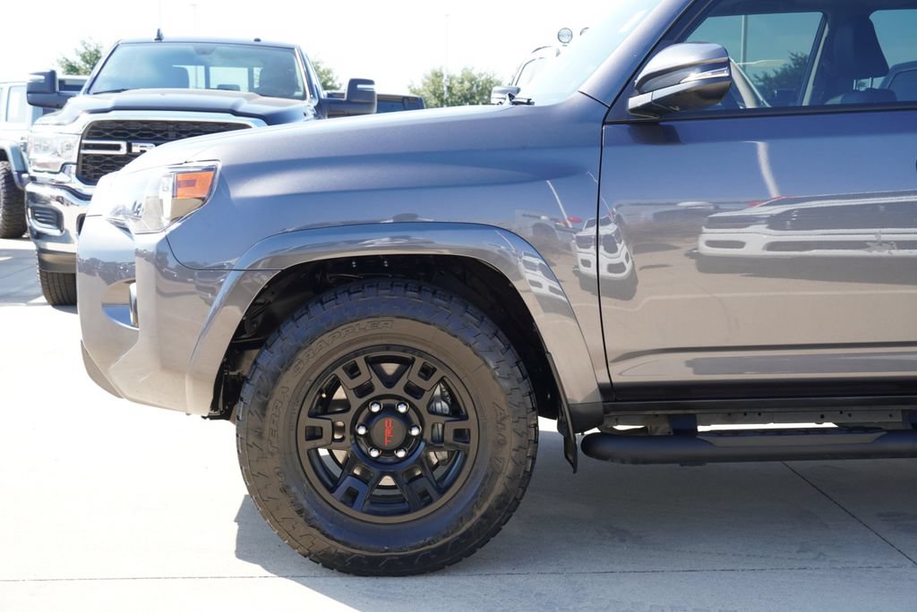 Used 2023 Toyota 4Runner SR5 Premium w/ Moonroof Package RWD image 5