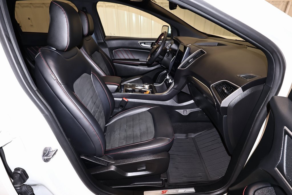 Certified 2023 Ford Edge ST-Line w/ Cargo Accessory Package image 20