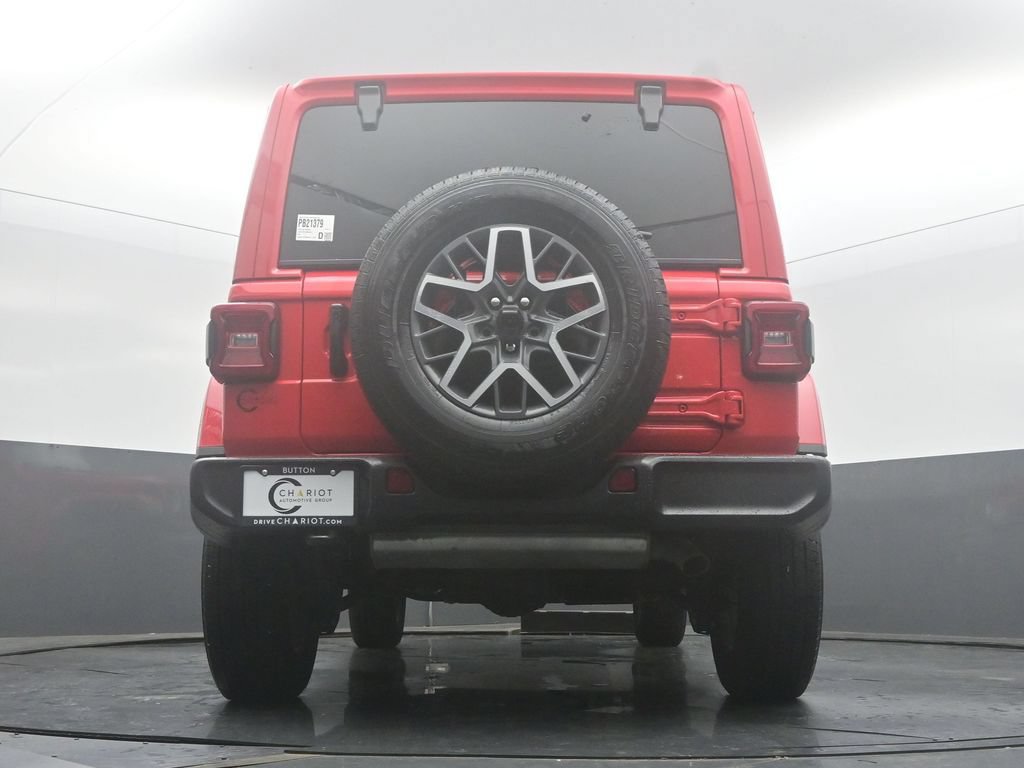 Used 2024 Jeep Wrangler Unlimited Sahara w/ Technology Group AWD/4WD image 54