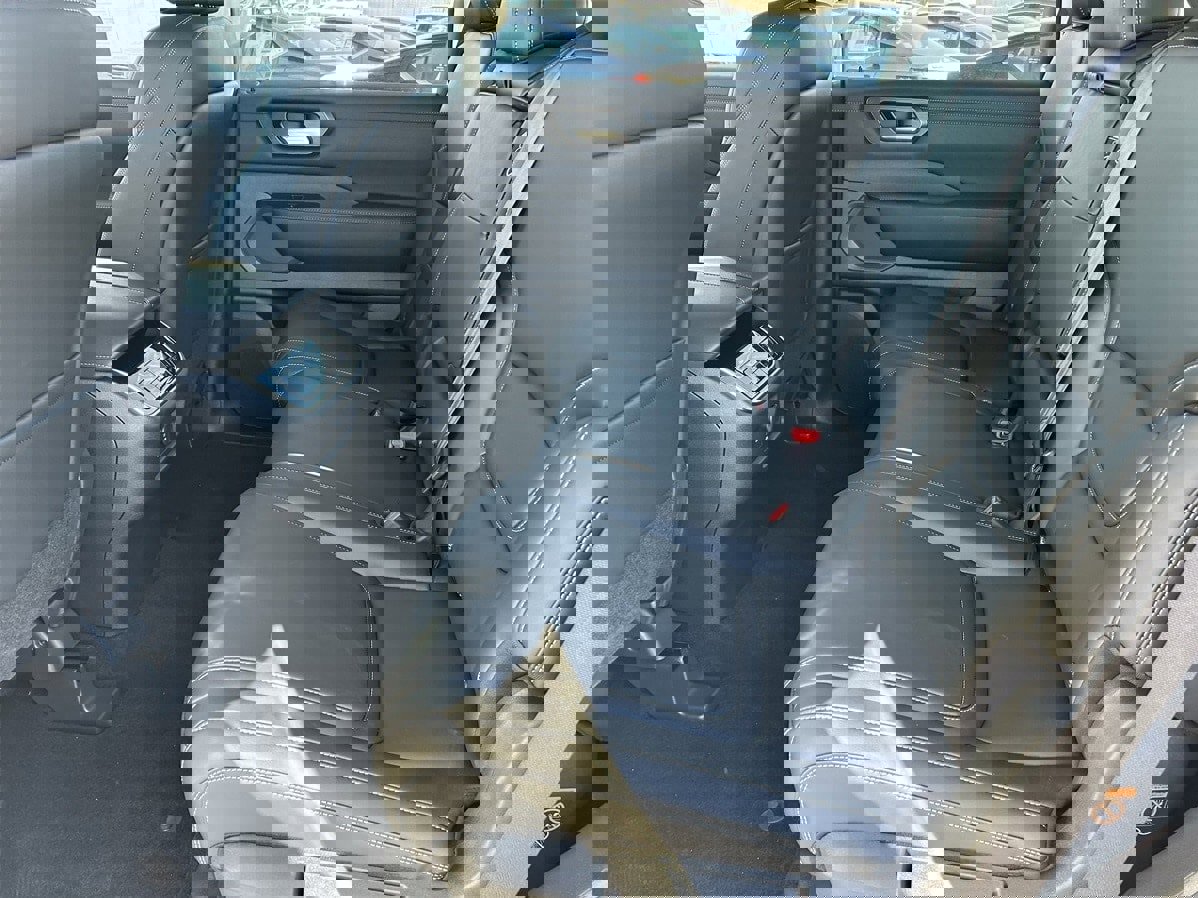 New 2026 Nissan Armada SV image 15