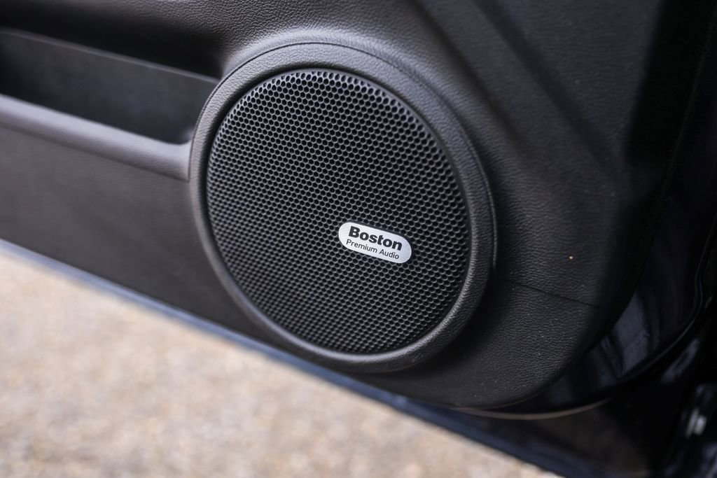 Used 2013 Chevrolet Camaro SS w/ Dusk Special Edition RWD image 24