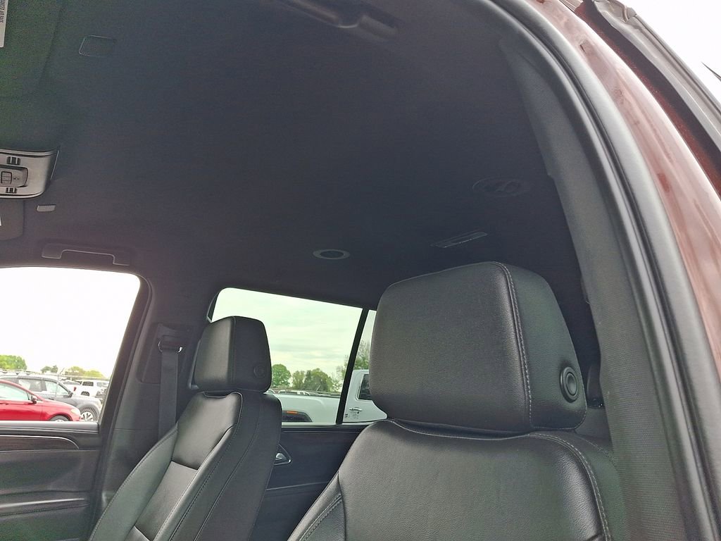 Used 2022 Chevrolet Tahoe LT w/ Luxury Package AWD/4WD image 14