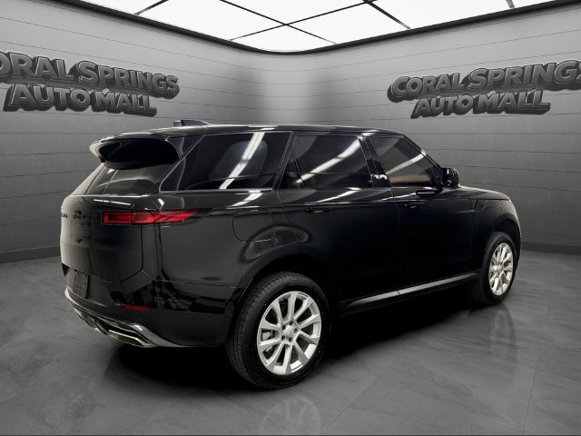 Used 2025 Land Rover Range Rover Sport SE AWD/4WD image 7