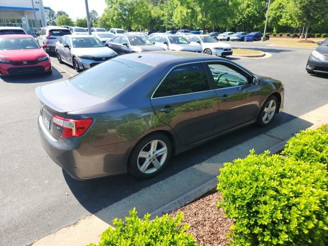 Used 2014 Toyota Camry SE FWD image 12