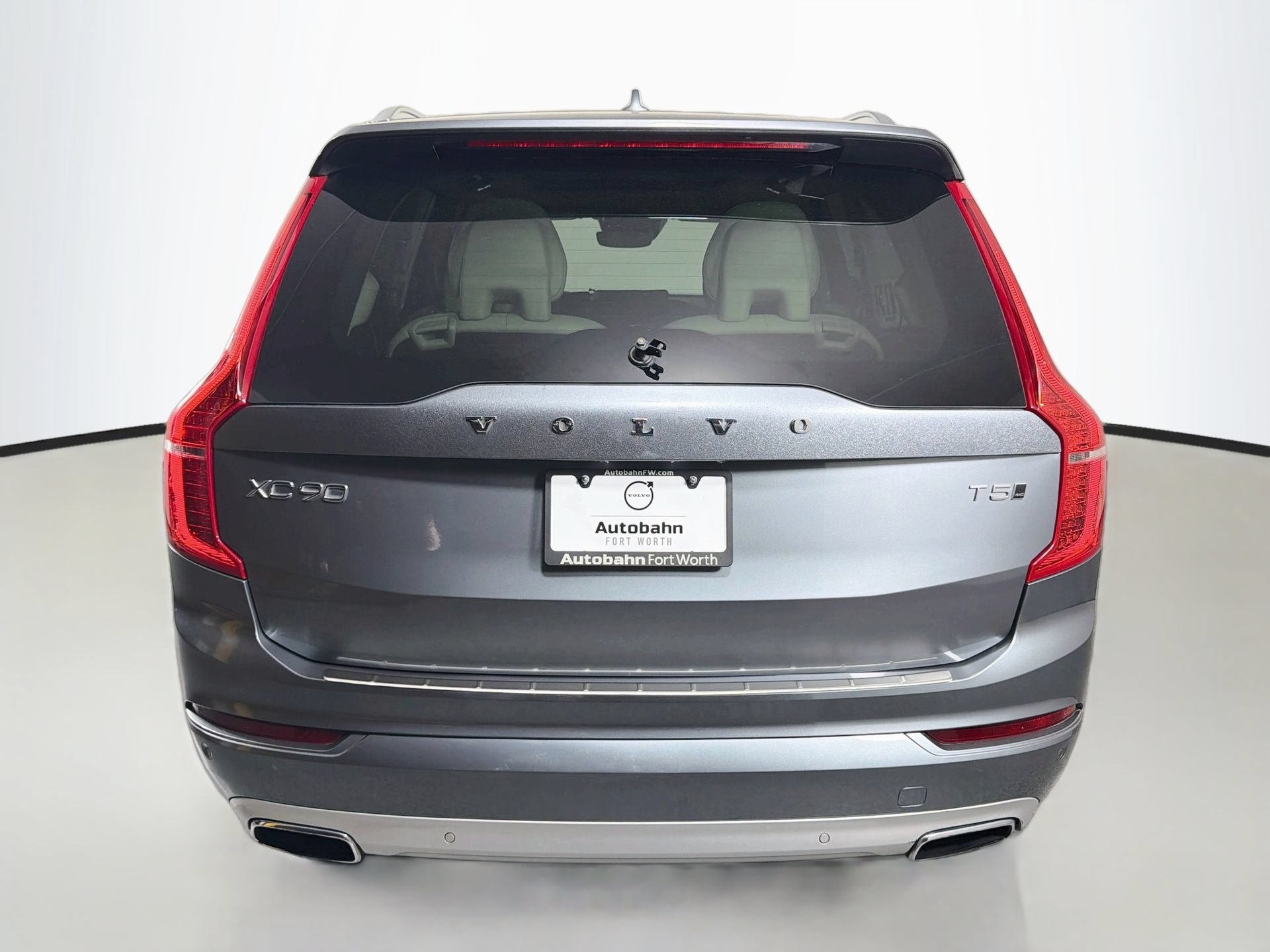 Used 2020 Volvo XC90 T5 Momentum w/ Protection Package Premier AWD/4WD image 7