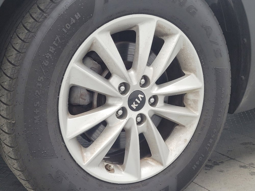 Used 2019 Kia Sorento AWD V6 image 31