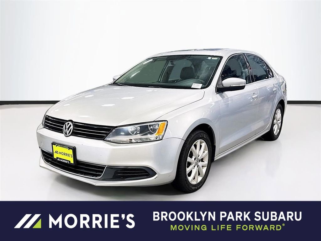 Used 2013 Volkswagen Jetta SE FWD image 1