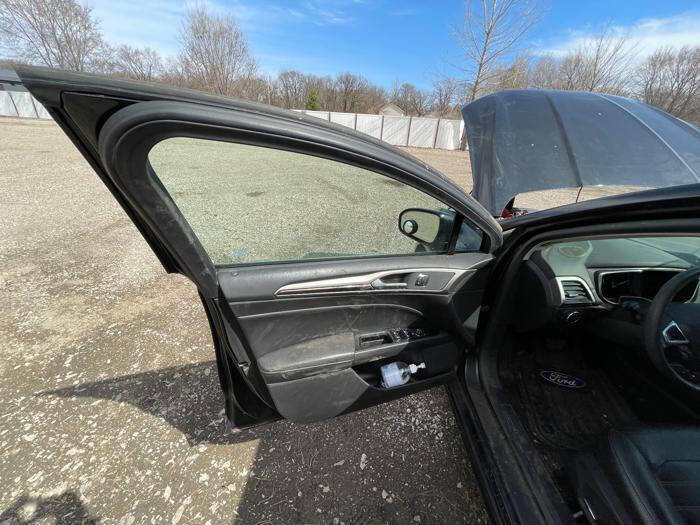 Used 2014 Ford Fusion SE w/ Equipment Group 202A image 22