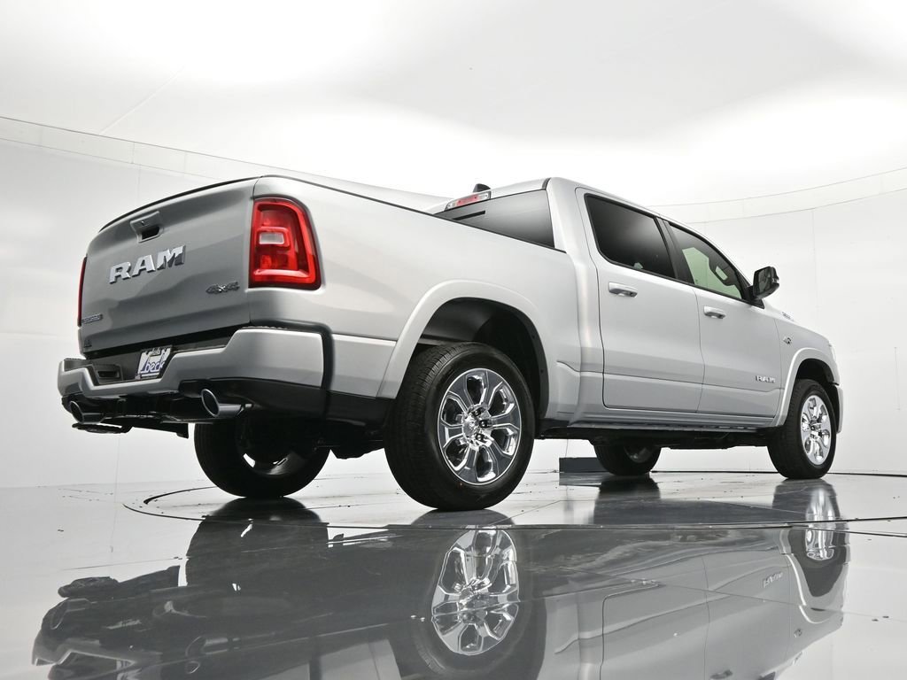 New 2026 RAM 1500 4x4 Crew Cab image 42