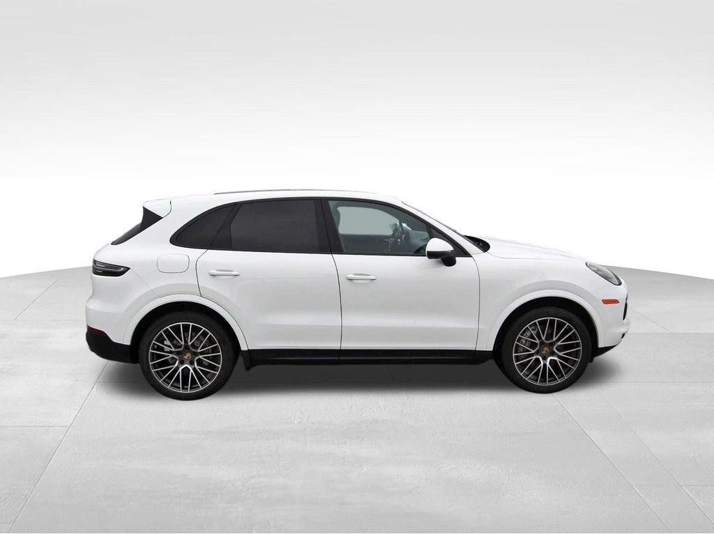Used 2021 Porsche Cayenne AWD/4WD image 5