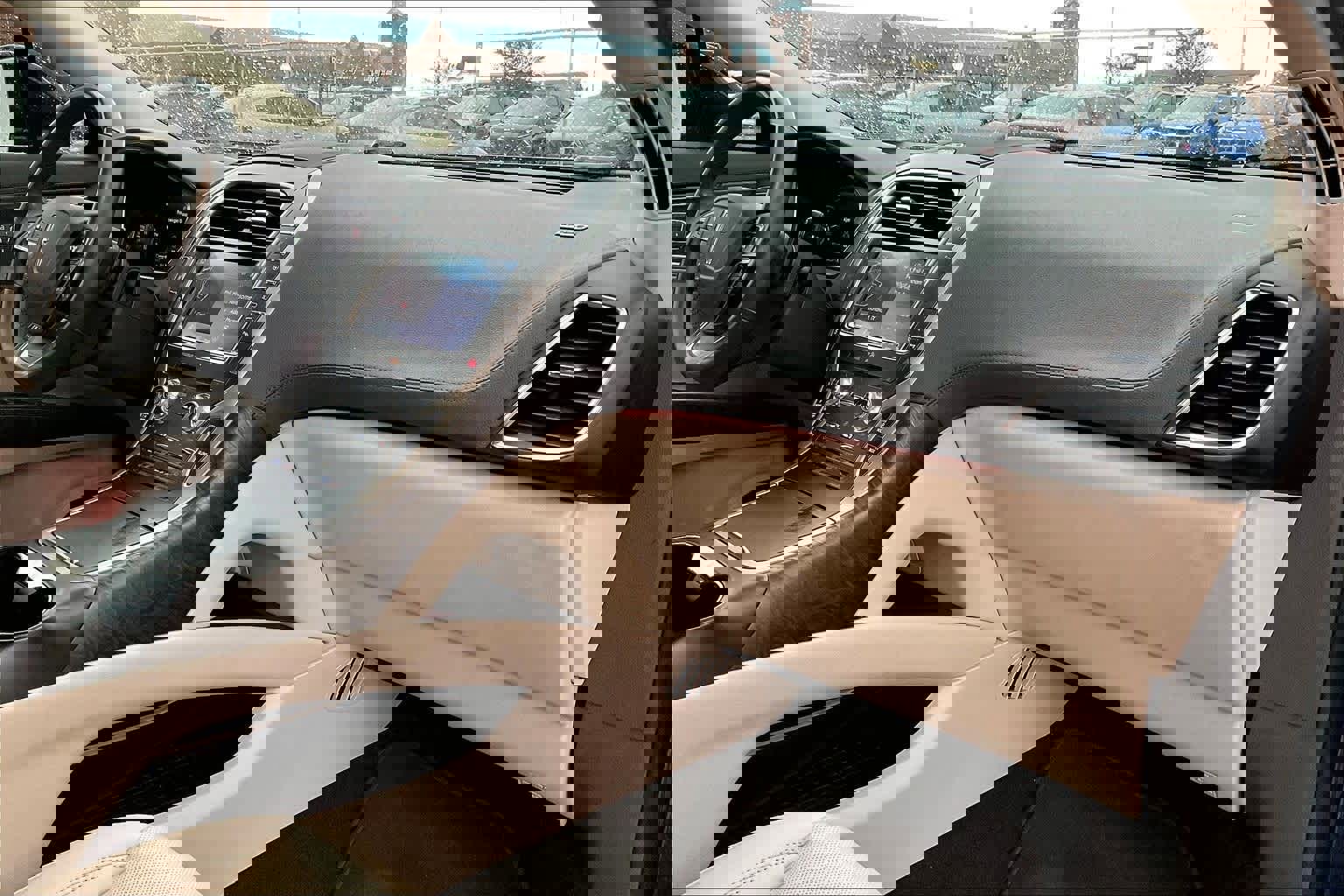 Used 2020 Lincoln Nautilus Reserve image 23