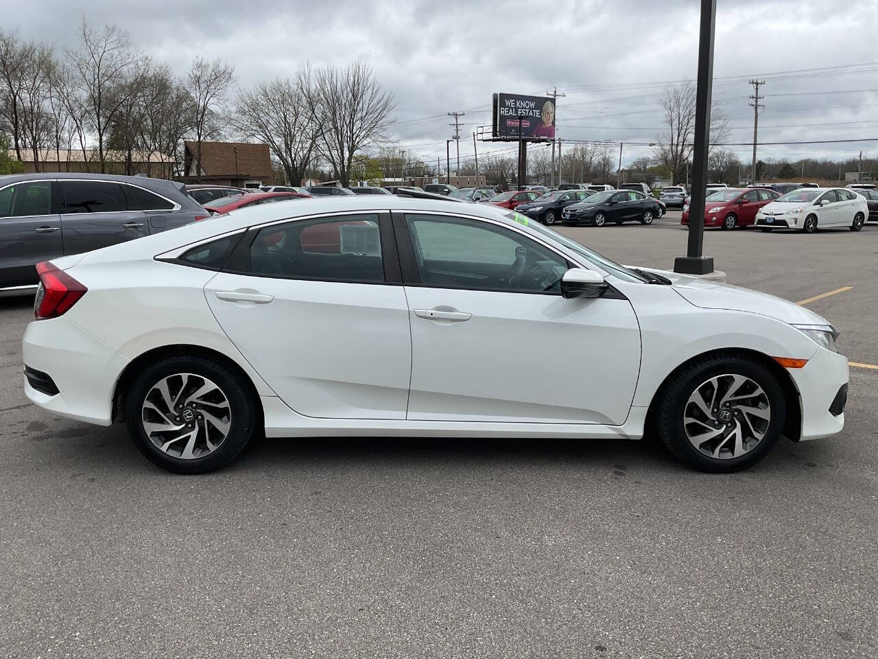 Used 2016 Honda Civic EX image 9