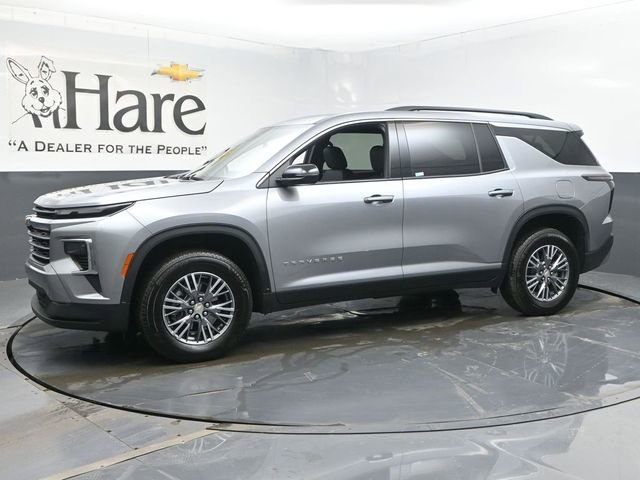 Used 2025 Chevrolet Traverse LT image 33