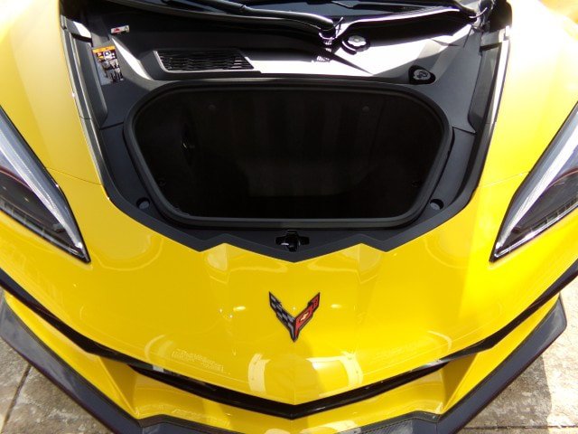 Used 2025 Chevrolet Corvette E-Ray w/ Stealth Interior Trim Package AWD/4WD image 15