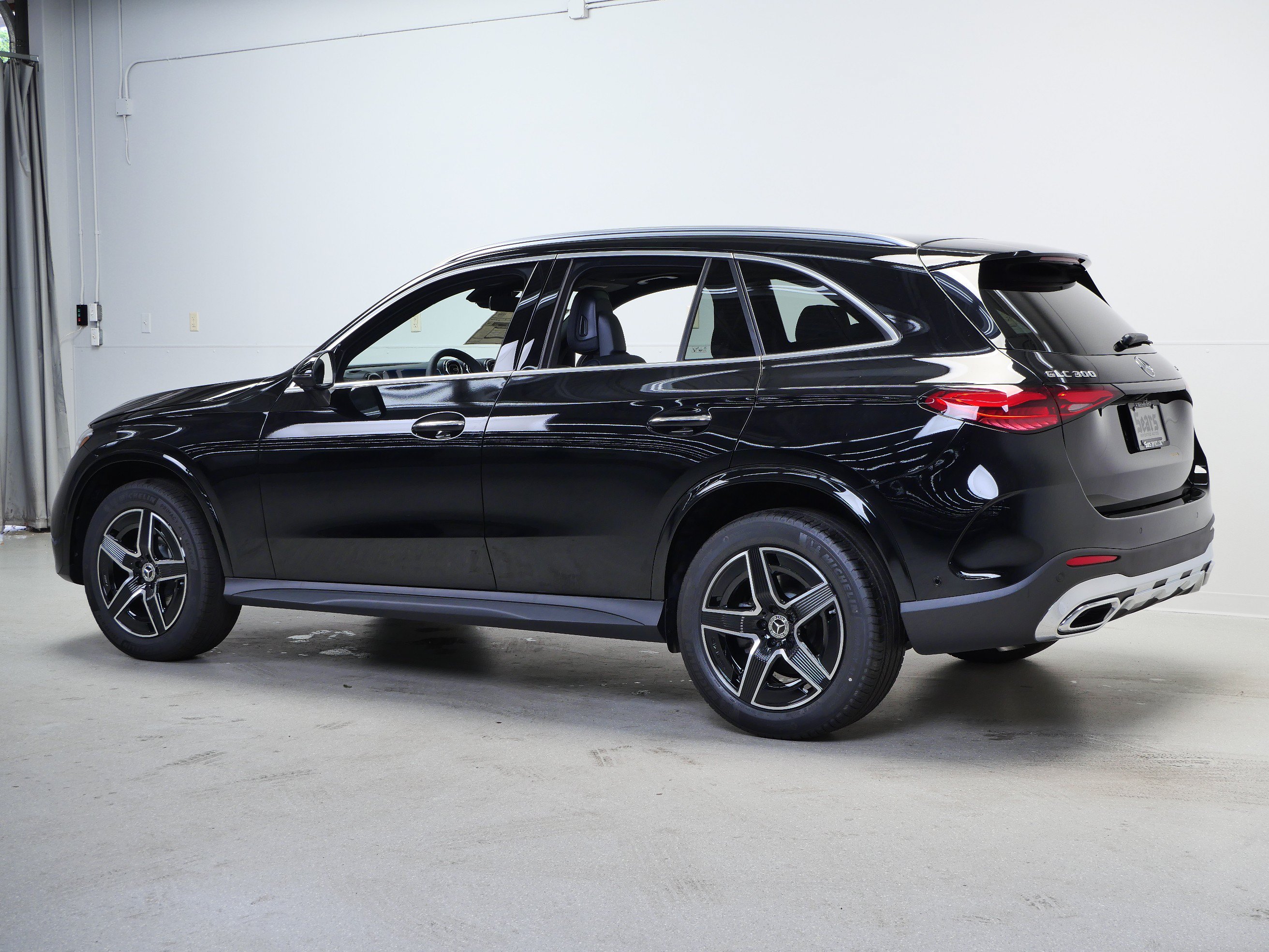 New 2026 Mercedes-Benz GLC 300 4MATIC image 6