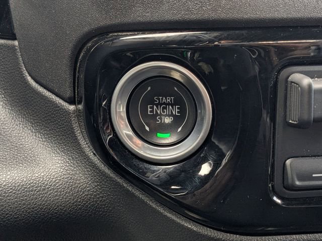 Used 2024 Chevrolet Silverado 1500 ZR2 image 29