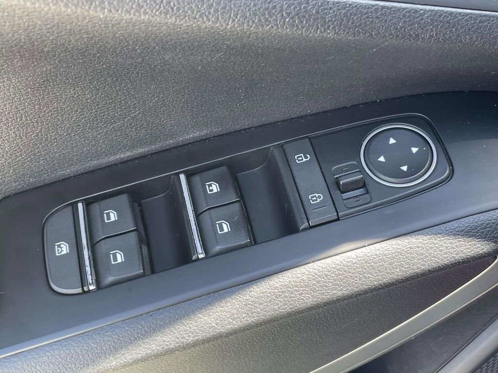 Used 2020 Kia Soul GT-Line w/ GT 2.0L Power Sunroof Package image 19