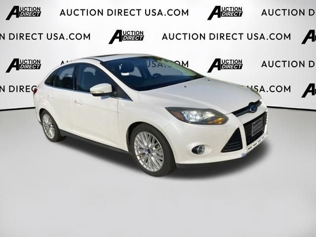 Used 2014 Ford Focus Titanium FWD image 17