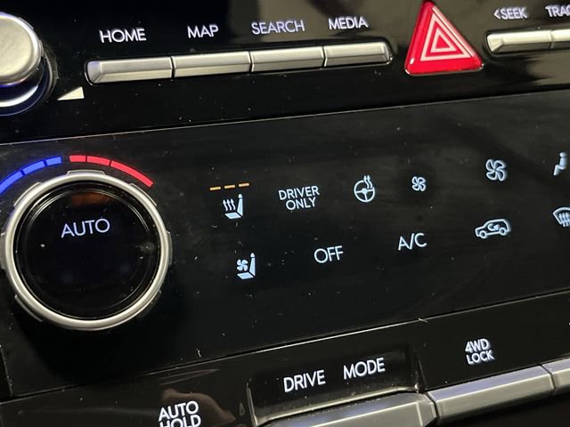 Used 2025 Hyundai Santa Fe Limited image 8