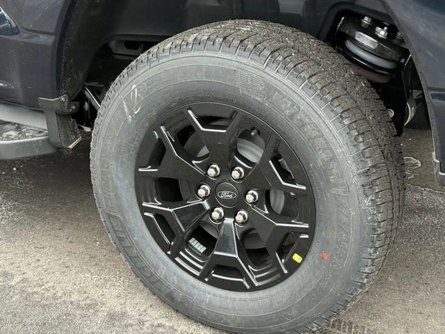 New 2025 Ford F150 Lightning XLT image 7