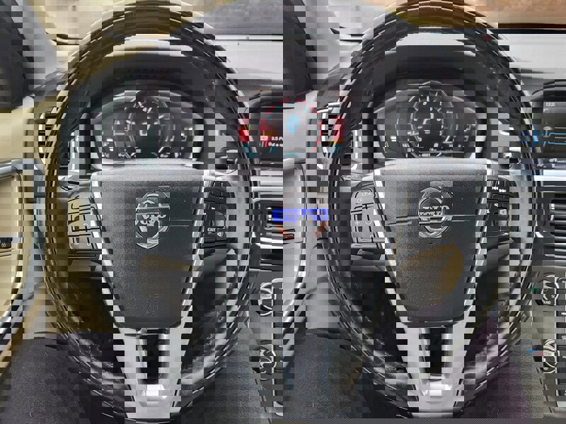 Used 2015 Volvo S60 T5 Premier image 15