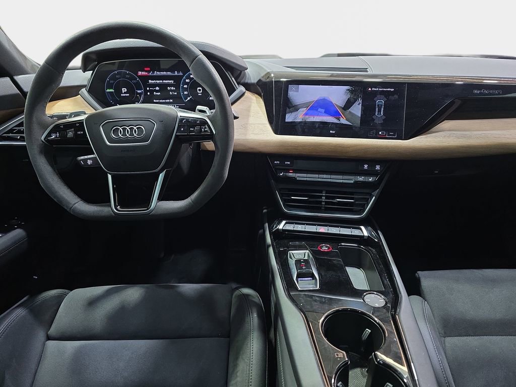Used 2022 Audi e-tron GT Premium Plus AWD/4WD image 10