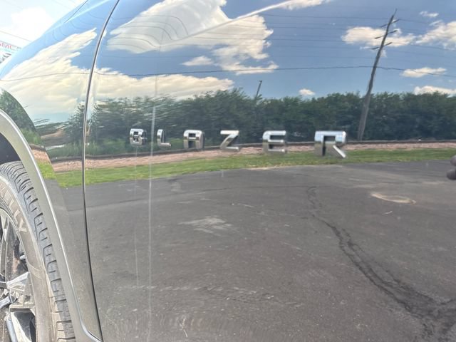 Used 2023 Chevrolet Blazer LT w/ Convenience Package AWD/4WD image 32
