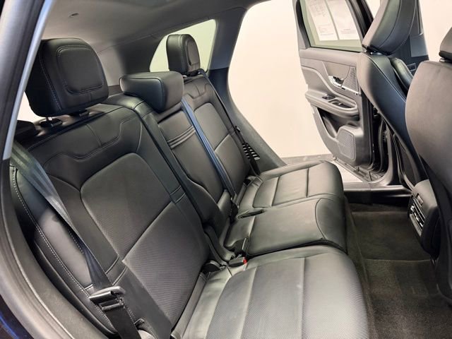 Used 2022 Lincoln Corsair AWD w/ Premium Package image 27