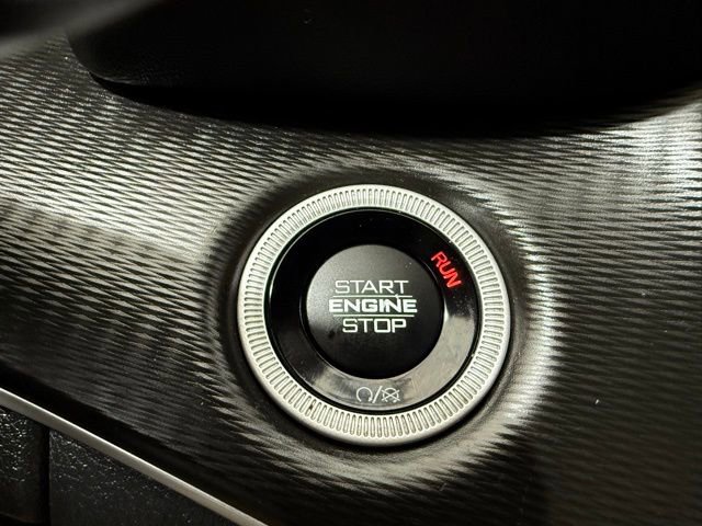 Used 2023 Jeep Grand Cherokee Altitude image 41