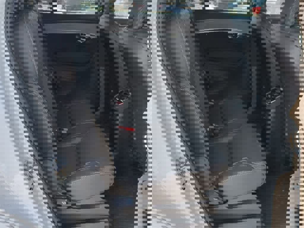 Certified 2025 Volvo XC90 T8 Ultra w/ Protection Package Premier image 19