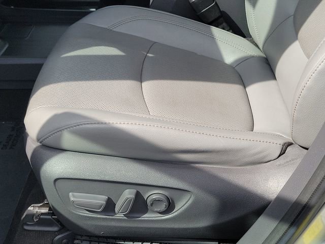 Used 2021 Toyota Sienna Limited FWD image 14