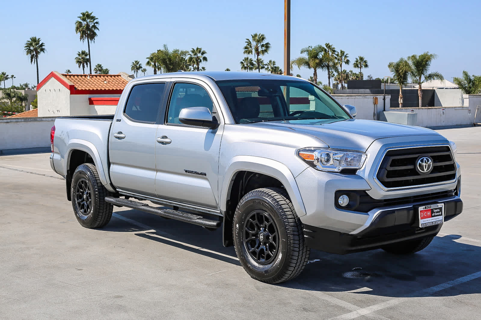 Used 2022 Toyota Tacoma SR5 RWD image 4
