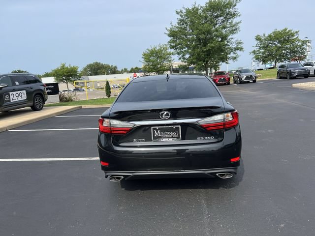 Used 2017 Lexus ES 350 w/ Luxury Package FWD image 4
