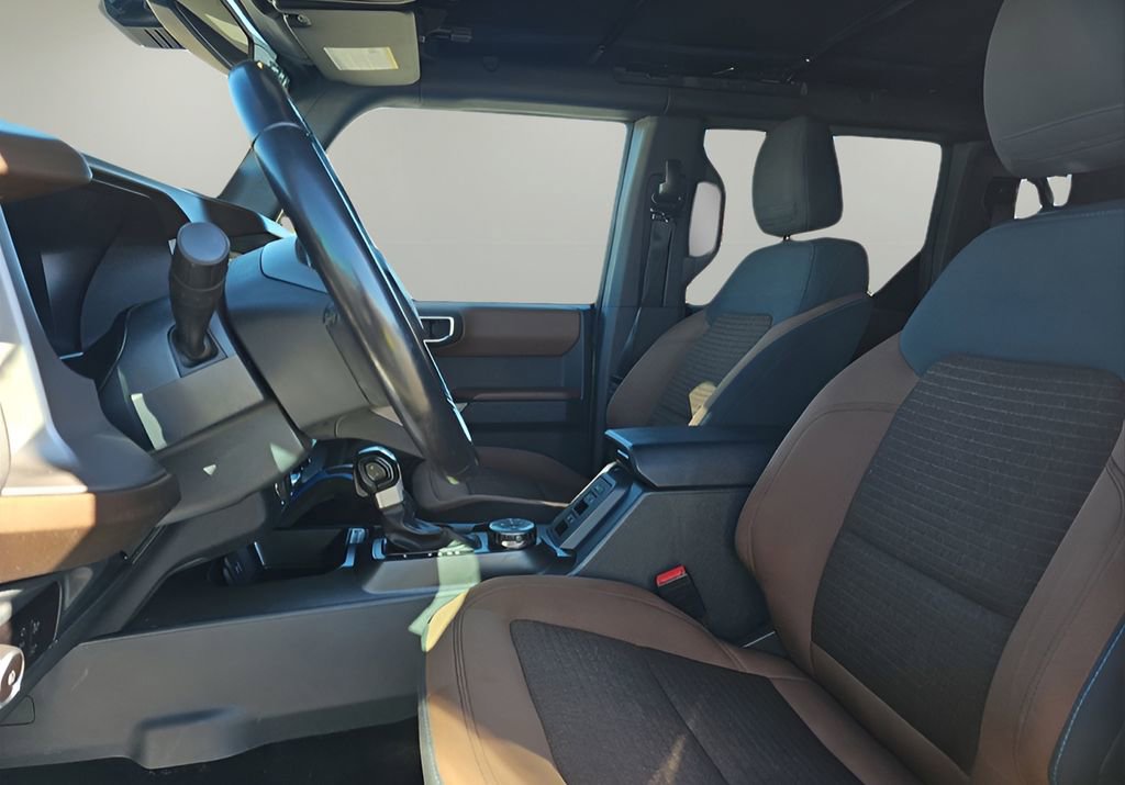 Used 2023 Ford Bronco Outer Banks image 15