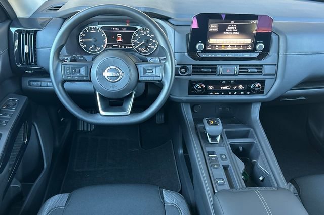 New 2025 Nissan Pathfinder S image 10