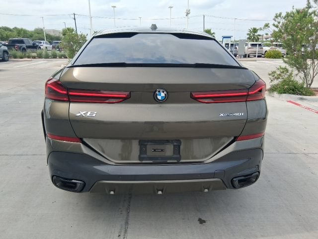Used 2024 BMW X6 xDrive40i w/ Premium Package AWD/4WD image 5