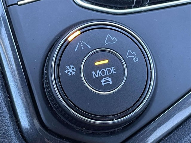 Used 2022 Volkswagen Tiguan SE image 39