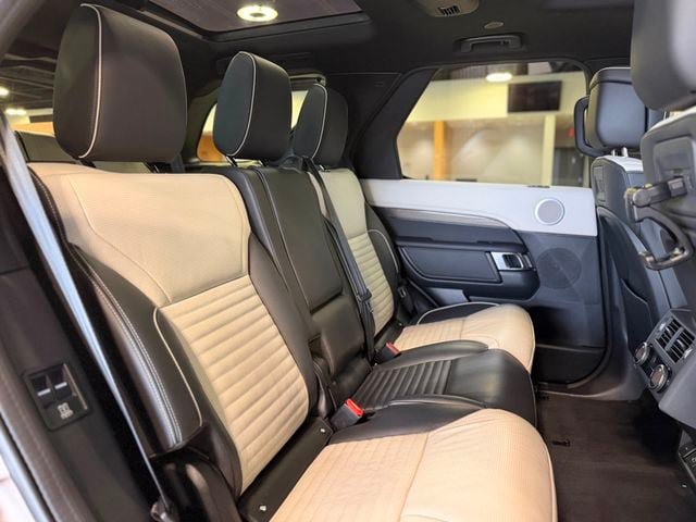 Used 2021 Land Rover Discovery HSE R-Dynamic AWD/4WD image 23