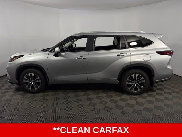 Used 2025 Toyota Highlander XLE image 5