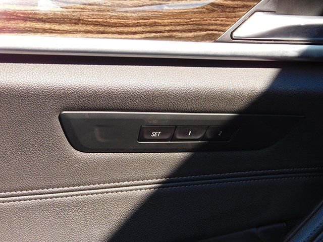 Used 2021 BMW 530i xDrive w/ Convenience Package image 17