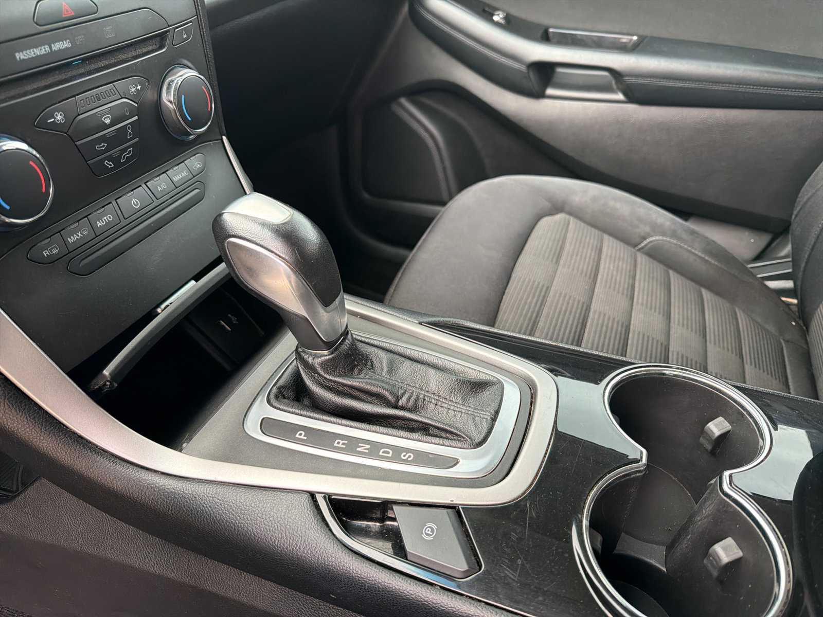 Used 2016 Ford Edge SEL AWD/4WD image 19