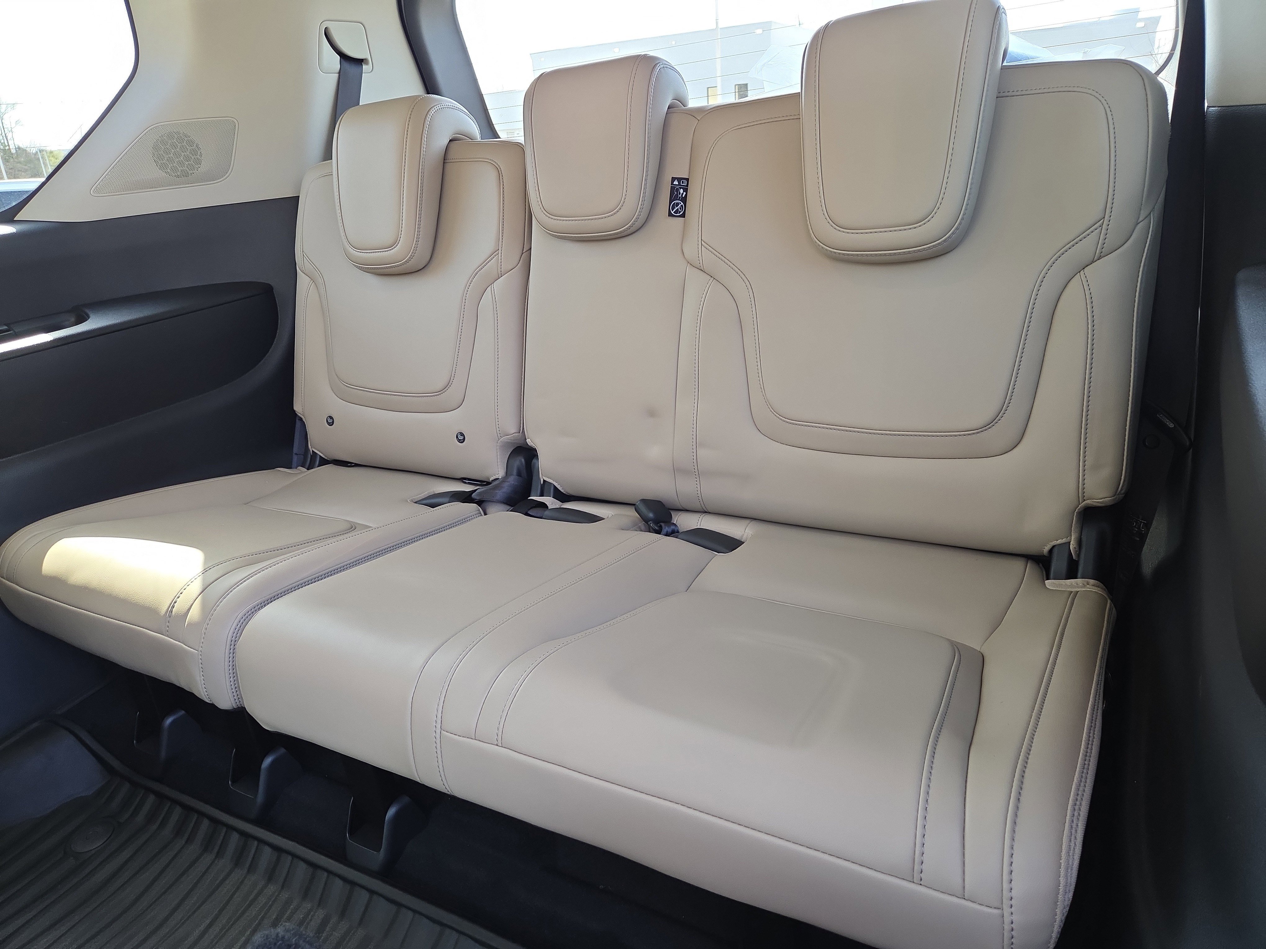 Used 2026 INFINITI QX80 Pure w/ Cargo Package image 9