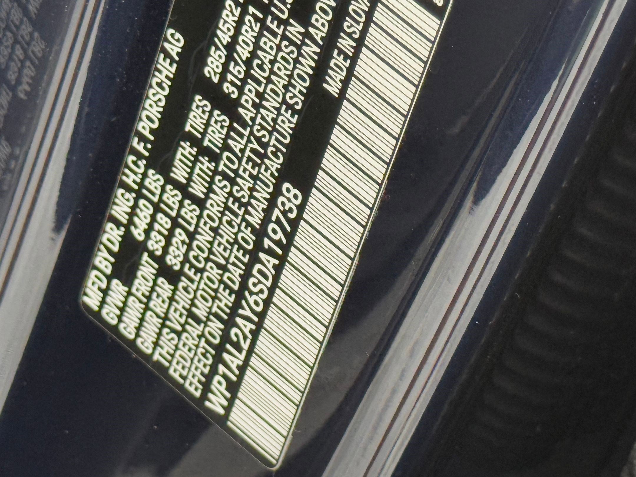 Used 2025 Porsche Cayenne S image 30