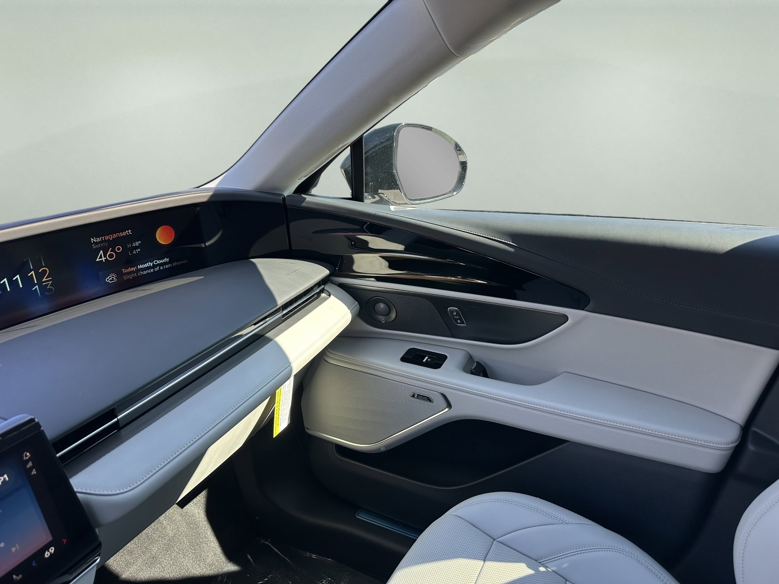 New 2026 Lincoln Nautilus Premier w/ Equipment Group 102A image 17