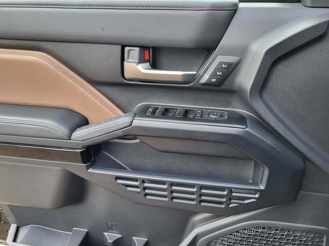 New 2026 Toyota 4Runner Limited AWD/4WD image 20
