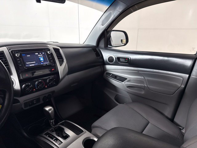 Used 2015 Toyota Tacoma 4x4 Double Cab w/ TRD Off-Road Package image 27